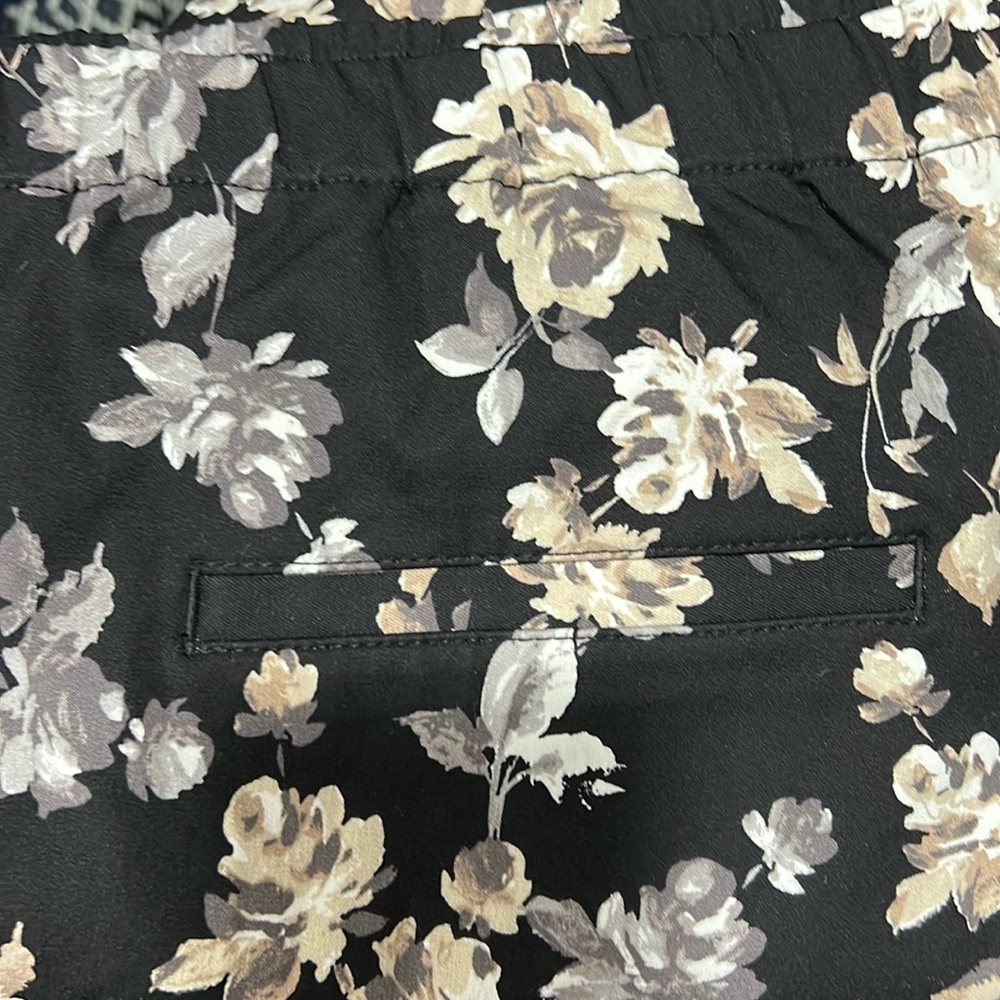 NWOT IM live black and floral slacks